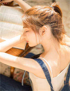 2017欧美伦理片一页,夹在中间做