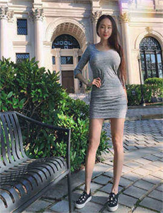 小东西含深一点全部吞下/国产女人水真多18毛片18精品